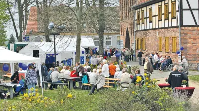 Fast drei Kilometer Festmeile: Pasewalk feiert drittes Stadtringfest mit 100 Ausstellern