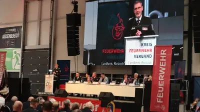 Feuerwehren im Landkreis Rostock: Einsätze steigen leicht, Mitgliederzahl insgesamt im Plus