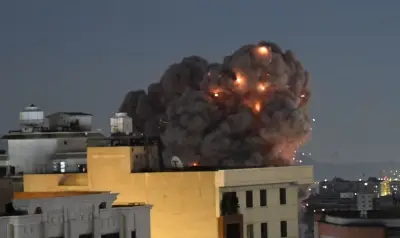 Fünfte Kriegswoche im Iran: Teheran bombardiert, Forschungsreaktor zerstört