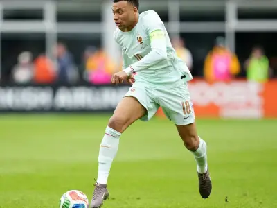 Frankreichs Sieg trotz Roter Karte: Mbappé und Ekitiké bezwingen Brasilien