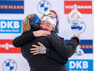Franziska Preuß erhält norwegische Holmenkollen-Medaille und sorgt für emotionale Pokalübergabe