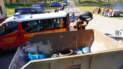 Frühjahrsputz im Peenetal: Gemeinschaftsaktion gegen Vermüllung stärkt Zusammenhalt