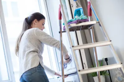 Frühlingsputz für Fenster: Sicherheit, Dichtheit und Schutz vor Eindringlingen