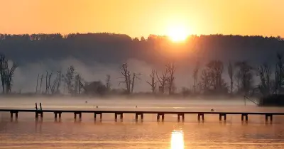 Frühlingswetter in Bayern: Sonne am Wochenende, nachts Glättegefahr auf Straßen