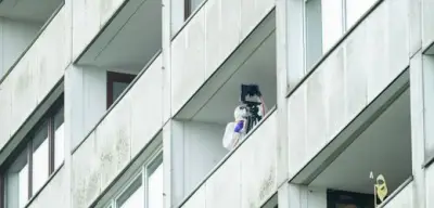 Hamburger Gericht verurteilt zehn junge Männer nach tödlichem Balkonsturz eines 15-Jährigen