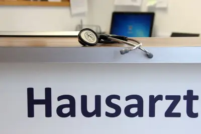 Hausärzte fordern: Krankenkassen müssen Verwaltungskosten drastisch reduzieren
