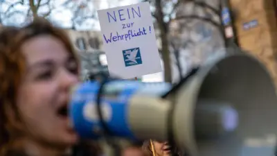 Jugendliche in Güstrow kritisieren fehlendes Mitspracherecht bei neuem Wehrdienstgesetz