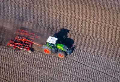 Landwirtschaft: Tariflöhne steigen in drei Stufen um jeweils 3,3 Prozent