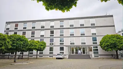 Lehrerin 16 Jahre krankgeschrieben: Gericht weist Klage gegen Amtsarzt-Termin zurück