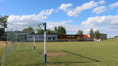 Lottoglück für Siersleben: Neue Flutlichtanlage für den Sportplatz