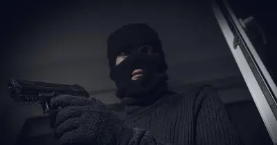 München: Zehn Maskierte überfallen Transportunternehmen in Kirchheim