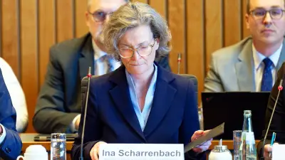 Mobbing-Vorwürfe erschüttern NRW-Landtag: Ministerin Scharrenbach bricht in Tränen aus