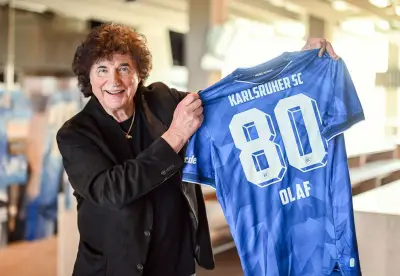 Olaf der Flipper wird 80: Schlagerlegende blickt auf Lebensglück und Vorbild Heesters