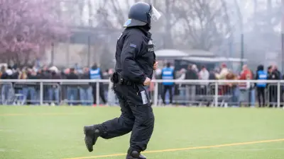 Pfefferspray und Pyro beim Pokal-Halbfinale: Polizei-Einsatz gegen BFC-Fans