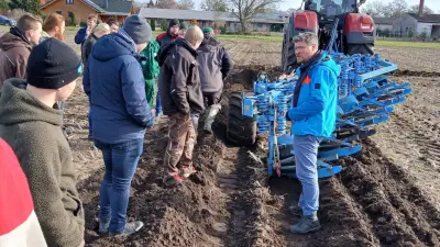 Pflügerwettbewerb Rastow 2026: Landwirte kämpfen um die perfekte Furche