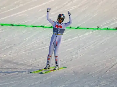 Skiflug-Sensation in Vikersund: Junioren-Weltmeister Embacher schlägt Dominator Prevc