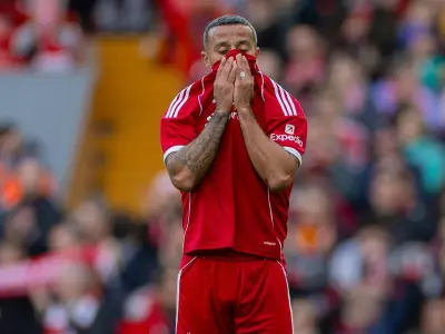 Thiago bricht in Tränen: Emotionales Gedenken an Diogo Jota bei Legenden-Spiel