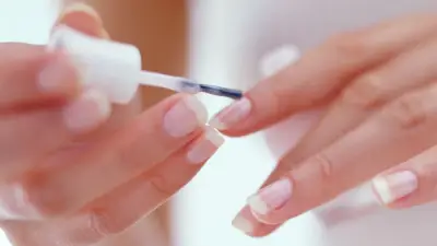 Touchscreen-tauglicher Nagellack: Neue Lösung für lange Fingernägel