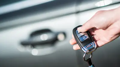 Uckermark: 22-Jähriger ignoriert Polizei-Anweisung – verliert Autoschlüssel nach zweiter Drogenfahrt