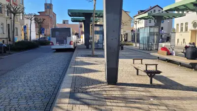 Vier-Tage-Streik legt Busverkehr im Burgenlandkreis lahm: Verdi und PVG im Konflikt