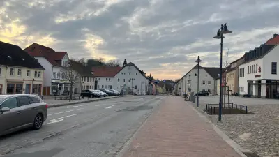 Vollsperrung in Burg Stargard: Anwohner und Händler wütend über Straßensanierung zu Ostern
