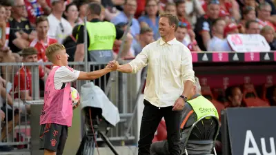 Vom Balljungen zum Nationalspieler: Lennart Karls bemerkenswerte Karriere