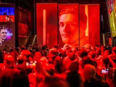 „Wusiala“ als Superhelden: DFB-Stars Musiala und Wirtz im Fußballmuseum Dortmund