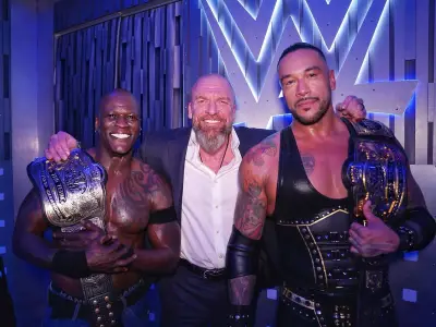 WWE SmackDown: Überraschender Titelgewinn für ungleiches Duo Priest und R-Truth