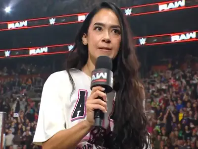 WWE WrestleMania 42: Becky Lynch fordert AJ Lee um Intercontinental-Titel der Frauen