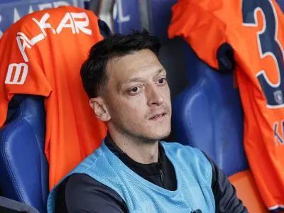 ZDF-Doku über Mesut Özil: Der Weltstar, den keiner kennt - Fragen bleiben offen