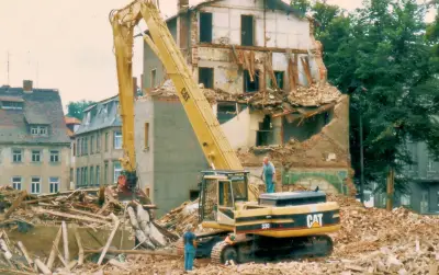 Zeitzer Domfreiheit: Abriss historischer Häuser für Brühlcenter prägt Stadtbild bis heute
