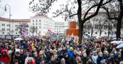 3.000 Demonstranten fordern in München Prüfung rechtsextremer Parteien