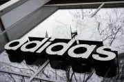 Adidas peilt Umsatzplus von zwei Milliarden Euro an - Wachstumskurs hält an