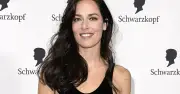 Ana Ivanovic verkauft Luxus-Garderobe für wohltätigen Zweck auf Super Flea Market