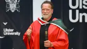 Arnold Schwarzenegger erhält Ehrendoktorwürde in Belfast: Vom Bodybuilder zum Dr. Terminator