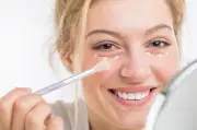 Augenringe effektiv kaschieren: Make-up-Expertin verrät die besten Tipps für einen wachen Blick
