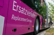 Bahn-Sanierung Berlin-Hamburg: Minister kritisiert Bus-Ersatzverkehr als unzumutbar