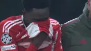 Bayern-Star Alphonso Davies erleidet erneut Verletzung: Tränenreicher Abend trotz Sieg