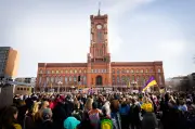 Berlin: Zehntausende demonstrieren am Frauentag für Gleichberechtigung und gegen Gewalt