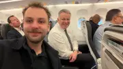 BILD-Reporter begleitet Gordon Schnieder im Siegerflugzeug nach Berlin
