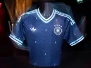Blaues DFB-Auswärtstrikot spaltet Fans, wird aber zum Verkaufsschlager