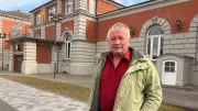 Bützows Bahnhofsbesitzer: Wie AfD-Fahnen einen Unternehmer und eine Stadt spalteten