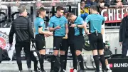 Bundesliga-Skandal: Schiedsrichter muss während Spiels ausgewechselt werden