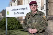 Bundeswehr-Kommando in Sachsen: Oberst Popielas übergibt nach 45 Dienstjahren an Oberst Tkotz