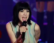 Carly Rae Jepsen ist Mutter geworden: Sängerin feiert besten Lebensabschnitt
