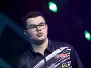 Darts-Star Gian van Veen im Krankenhaus: Premier League-Aus mit Folgen für van Gerwen