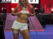 Deutsche Influencerin Delia Schweizer unterschreibt Vertrag bei WWE