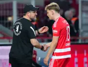 Diskussion nach Roter Karte: War Schäfers Platzverweis gegen Werder berechtigt?