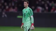 Eberls Aussagen sorgen für Diskussionen: Ist Manuel Neuer mit 40 Jahren zu alt für Bayern München?