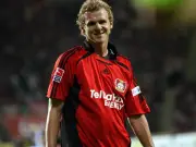 Ex-Bundesliga-Profi Sascha Dum serviert jetzt in Essener Brauhaus